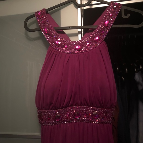 Dress - Picture 3 of 3